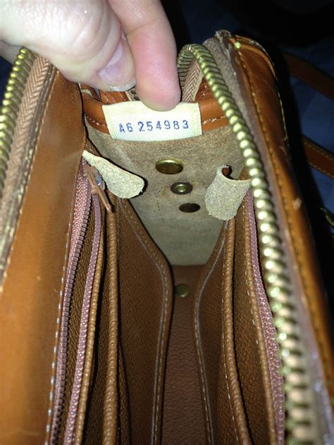 identify fake dooney and bourke|authentic dooney and bourke handbags.